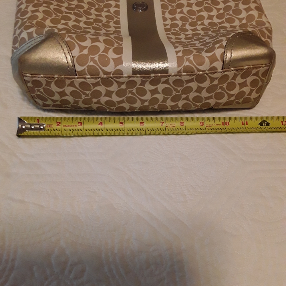 Coach Purse - Picture 10 of 13